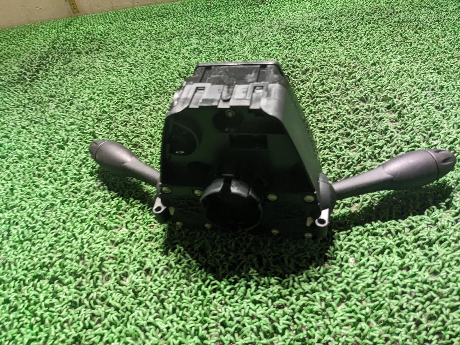 ミニ コンビネーションスイッチ ワン DBA-ZA16 ZA16 R56 LCI、R56 クラブマン / R55 LCI、R55 2013 R60 クロスオーバー