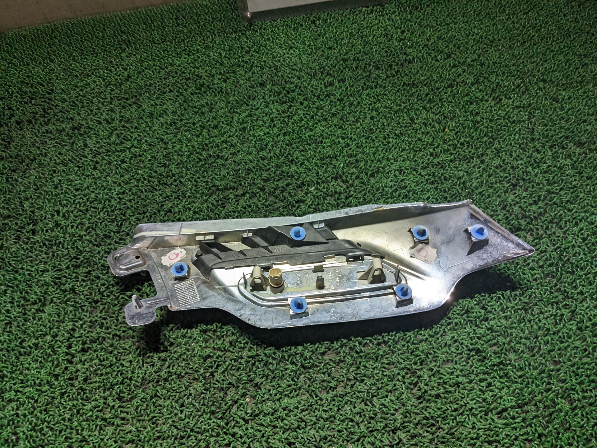 ミニ フロントフェンダーブリンカー 右 ワン DBA-ZA16 ZA16 ペースマン / R61 2013 R60 クロスオーバー