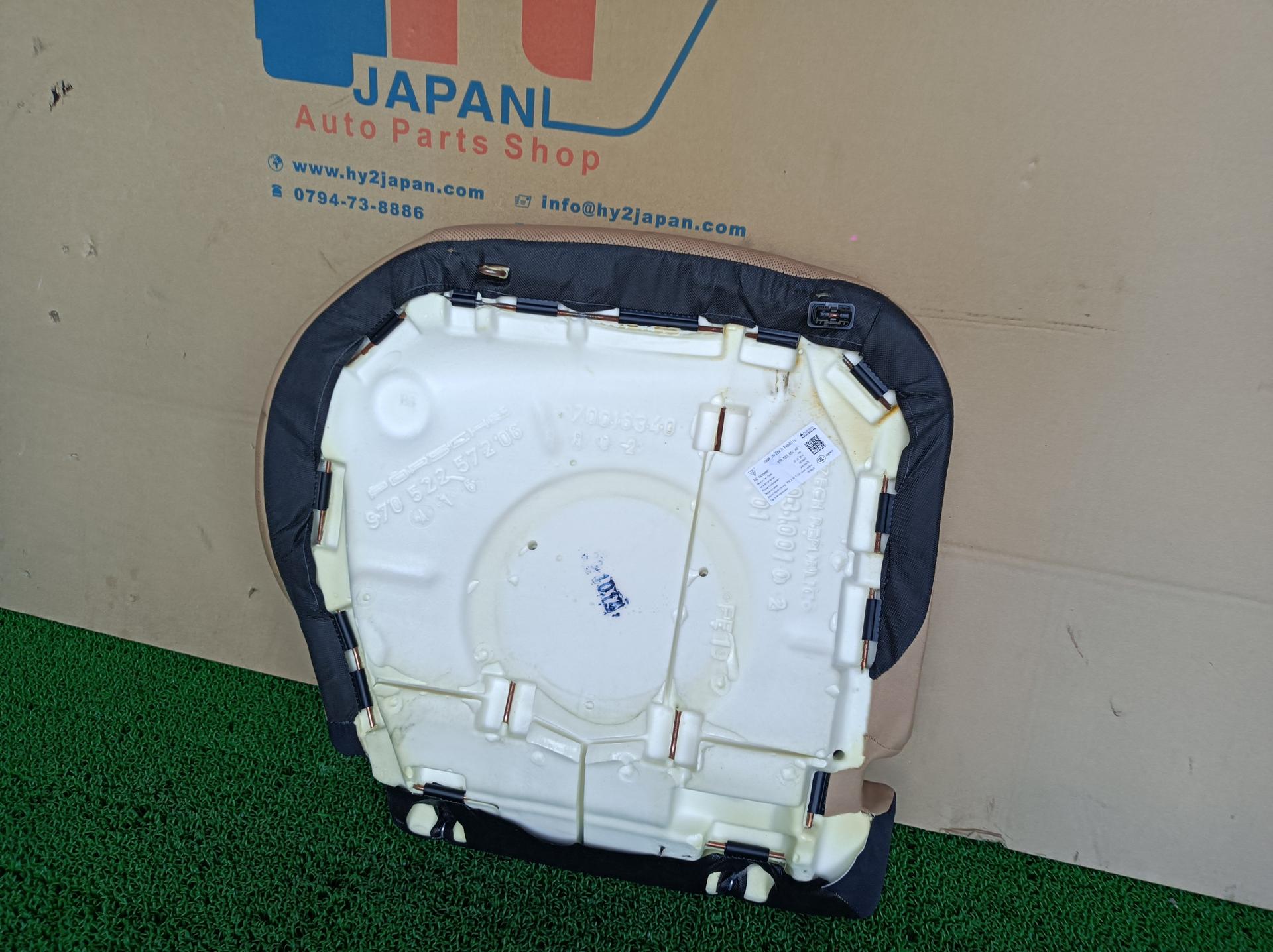 ポルシェ リアシートクッション 右 パナメーラ ABA-970CWA 970CWA 2015 970