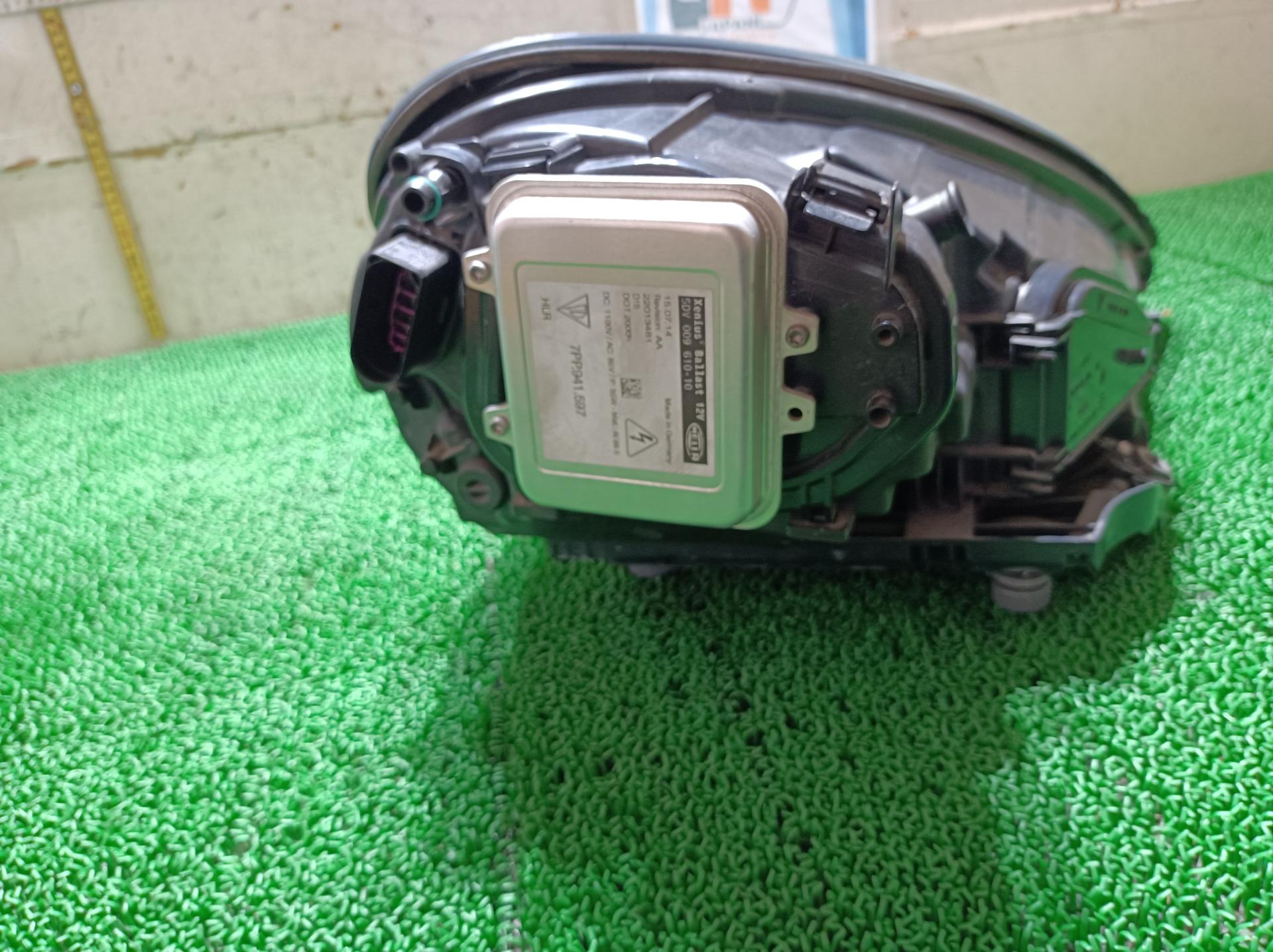 ポルシェ ヘッドランプ ヘッドライト 左 パナメーラ ABA-970CWA 970CWA 2015 970