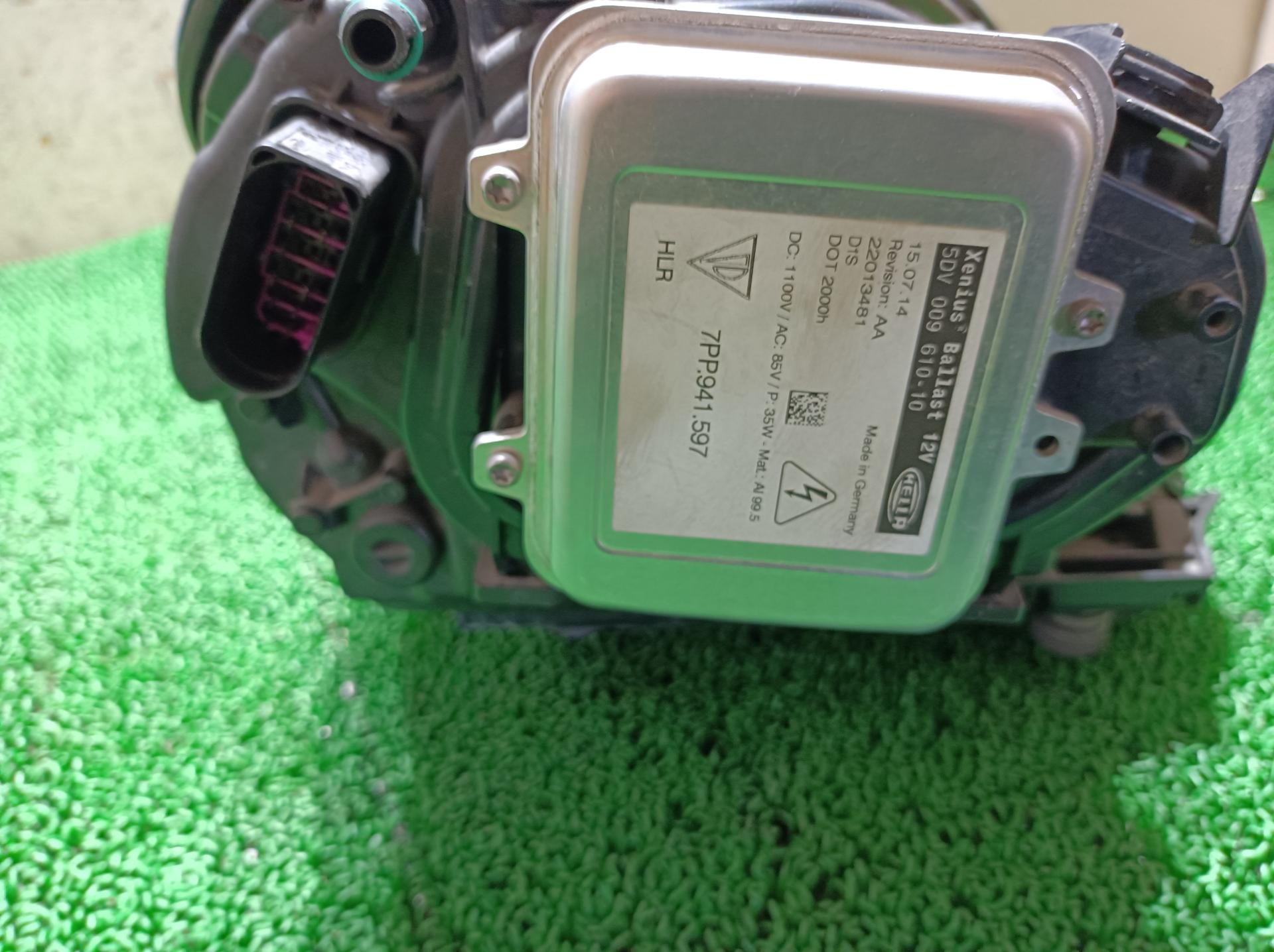 ポルシェ ヘッドランプ ヘッドライト 左 パナメーラ ABA-970CWA 970CWA 2015 970