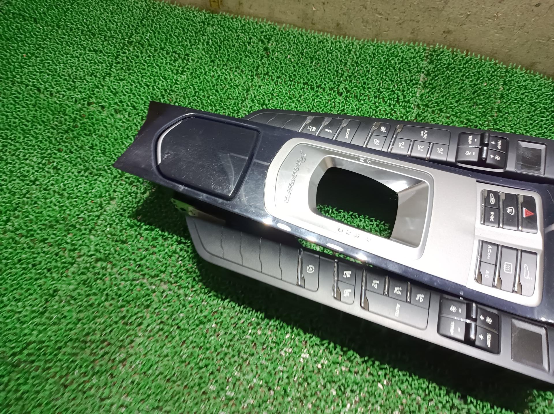 ポルシェ シフトレバー周りパネル パナメーラ ABA-970CWA 970CWA 2015 970