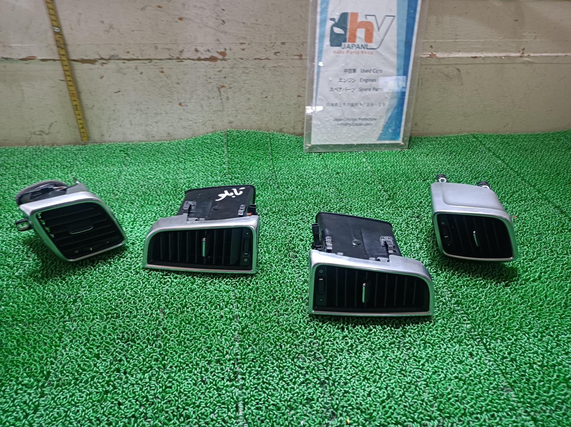 ポルシェ ダッシュボードエアコン吹き出し口 パナメーラ ABA-970CWA 970CWA 2015 970
