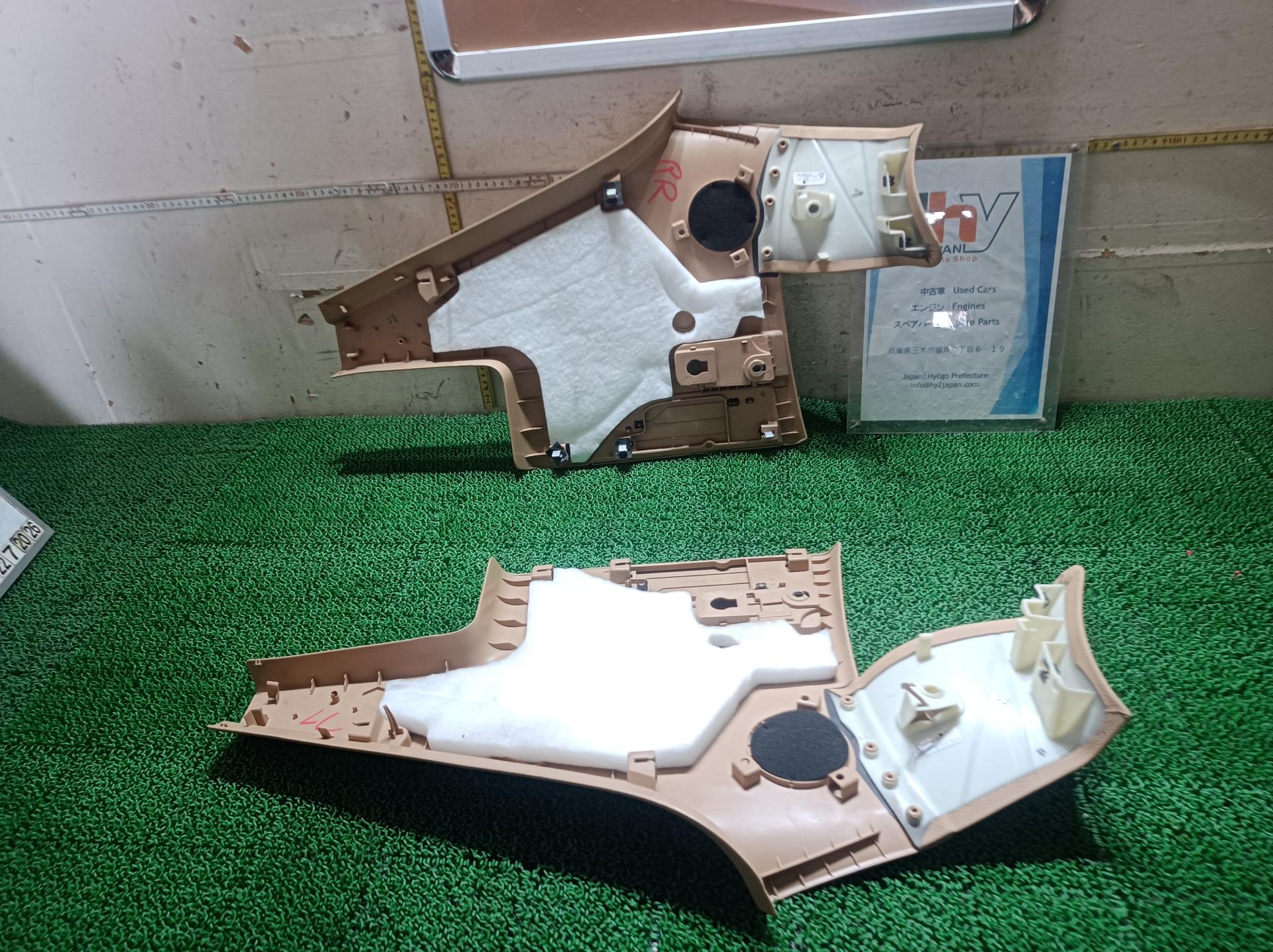 ポルシェ リアピラーガーニッシュカバー 左右 パナメーラ ABA-970CWA 970CWA 2015 970